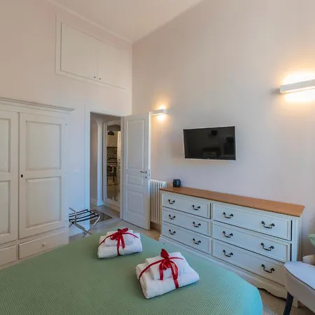 Vintage Ottaviano Daire Roma